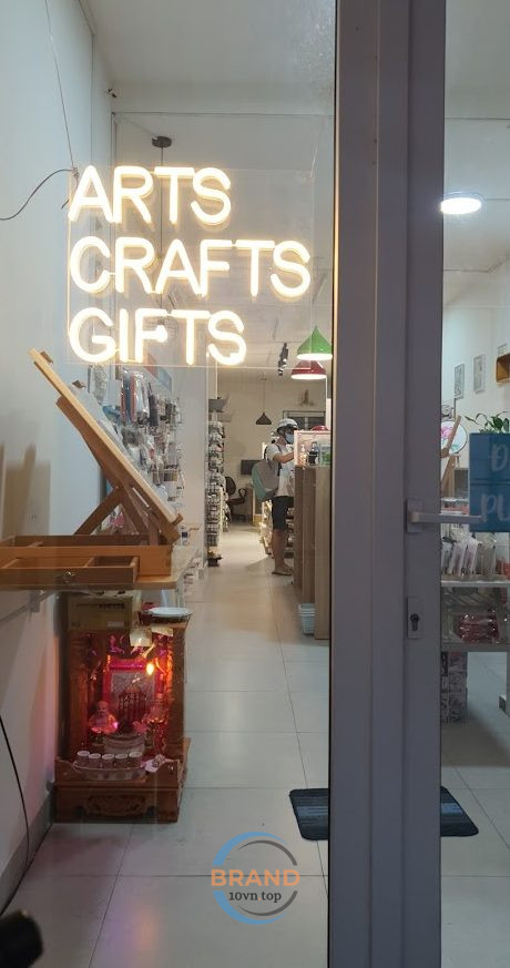 PM Arts & Crafts
