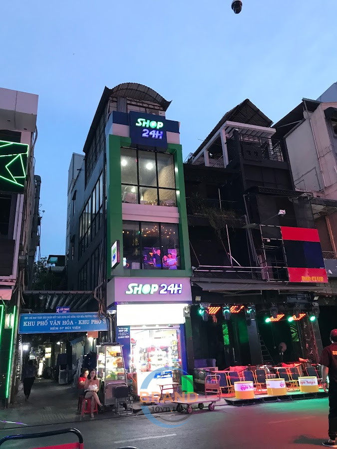 Shop 24H Bùi Viện