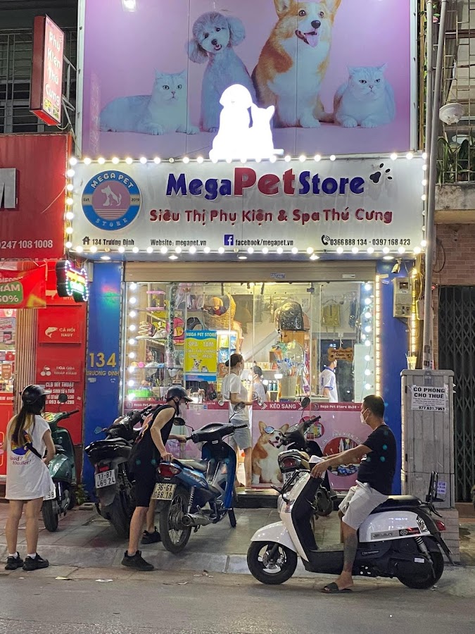 Mega Pet Store