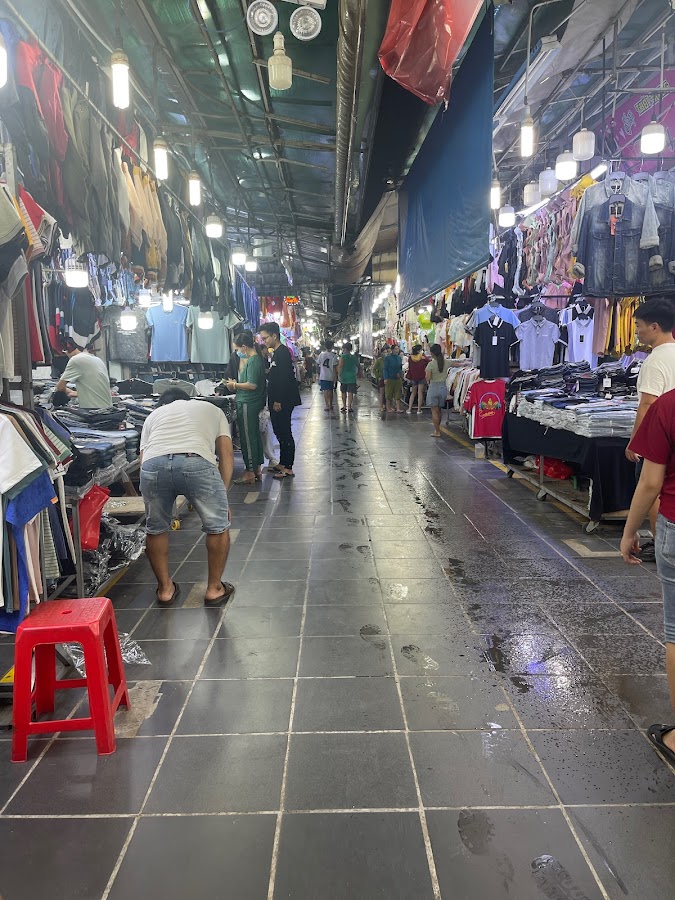Chợ Đêm Linh Trung