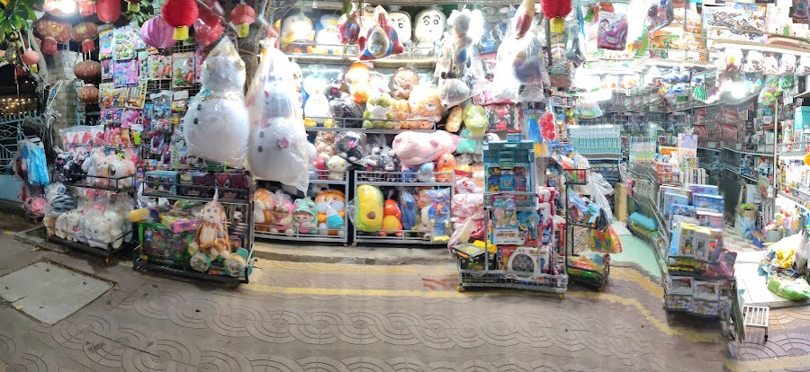 cửa hàng đồ chơi bốn mùa Hương Hoa