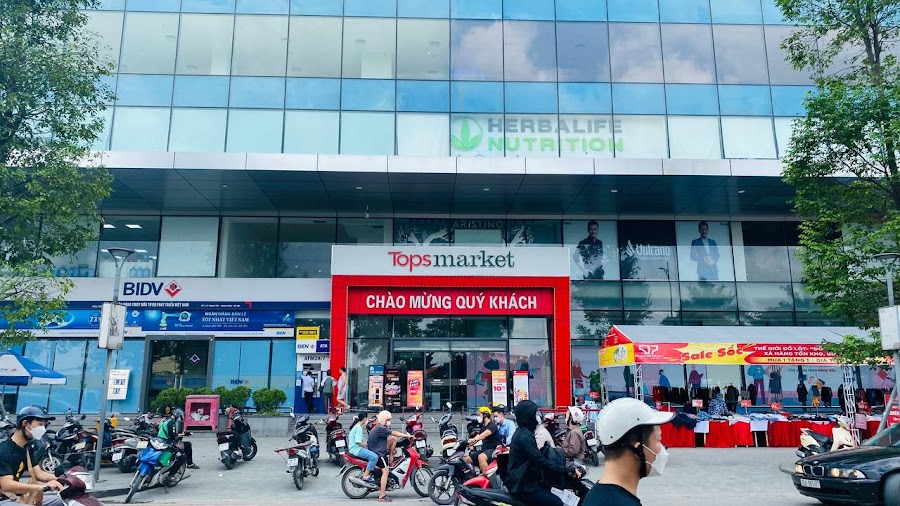 Tops Market Lê Trọng Tấn