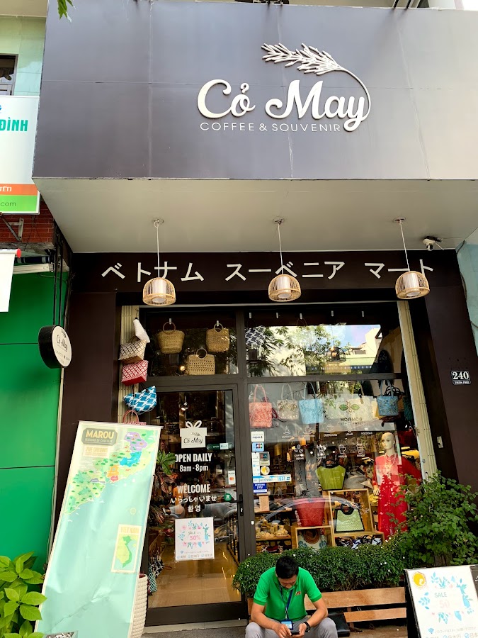 Cỏ May Coffee & Souvenir Shop