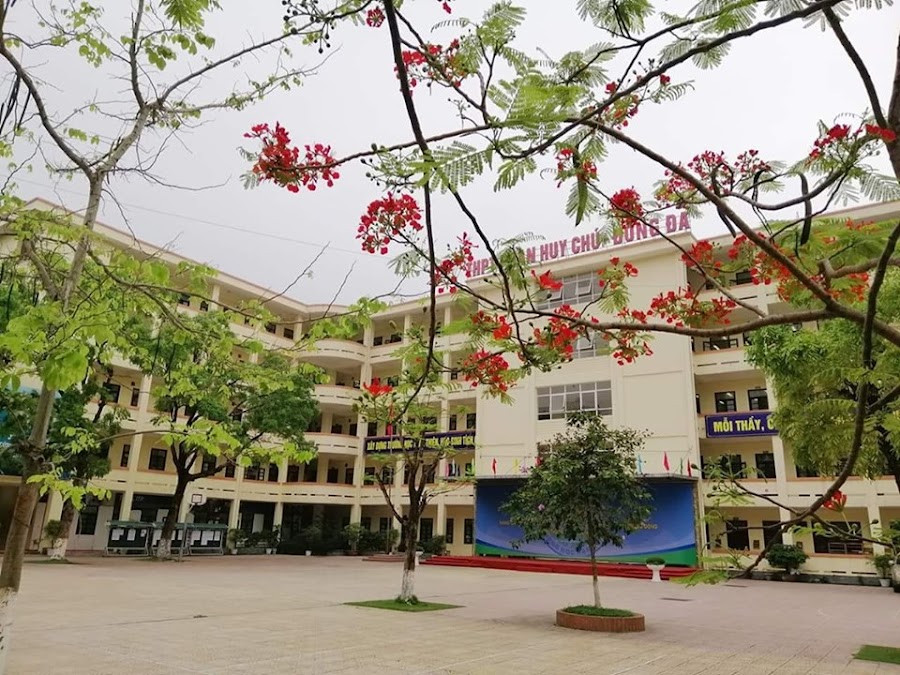 Trường THPT Phan Huy Chú - Đống Đa