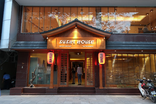Nhà Hàng Sushi House
